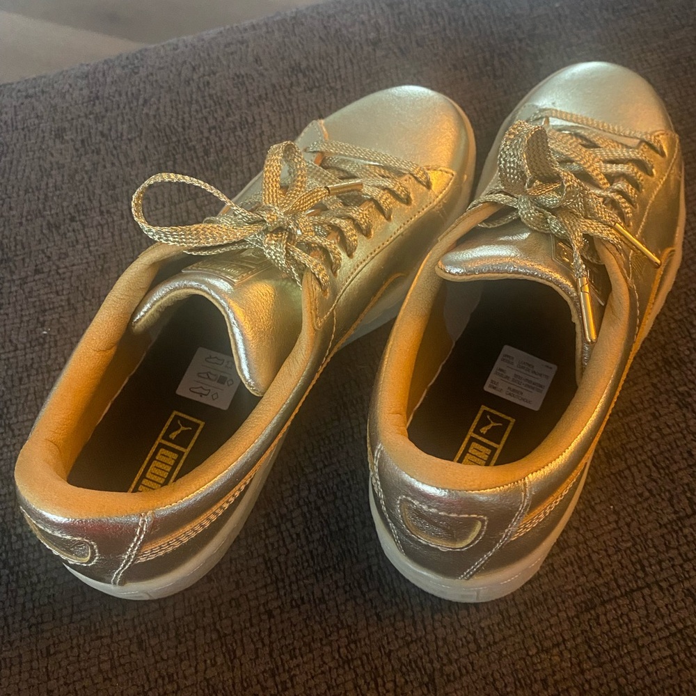 Suede 50th Gold